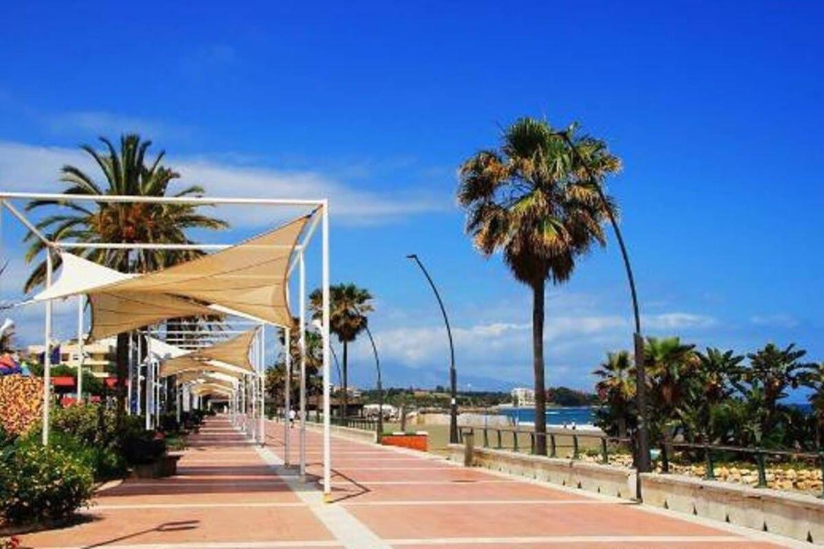 Espectacular Piso En Primera Linea De Playa Estepona Exteriör bild